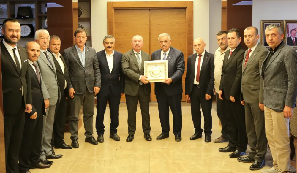 Esnaf temsilcileri, Vali Çalgan’ı kutladı