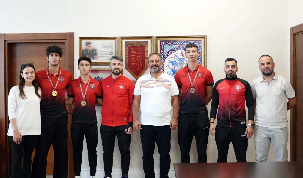 Çorumlu karatecilerden tarihi başarı 